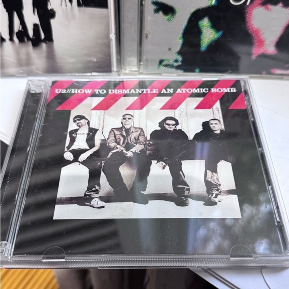 🎸💿Retro U2 Collectable CD’s 4 Titles Bundle from the 1990’s to early 2000📀🎸 - Picture 5 of 16